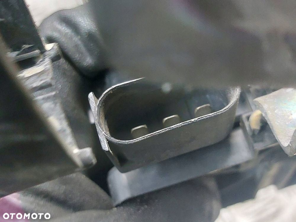 SKRZYNKA BEZPIECZNIKÓW AKUMULATORA VOLKSWAGEN TRANSPORTER T4 LIFT - 6