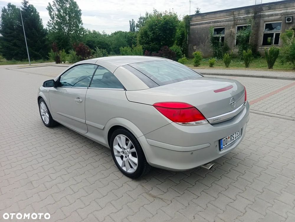 Opel Astra 1.6 Cosmo - 8