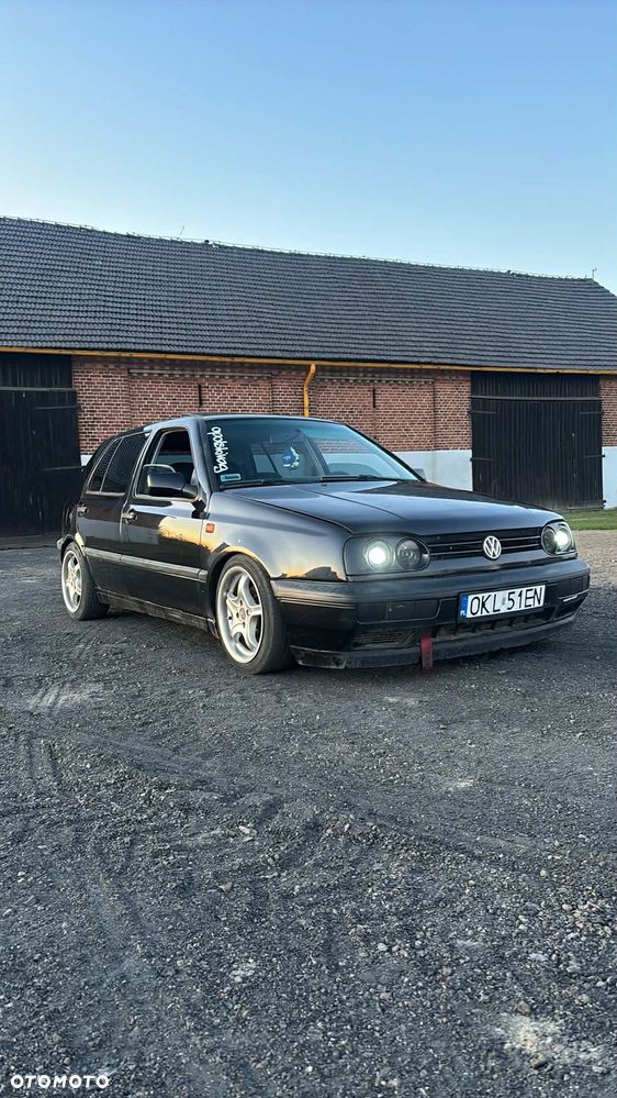 Volkswagen Golf 1.8 GT - 4