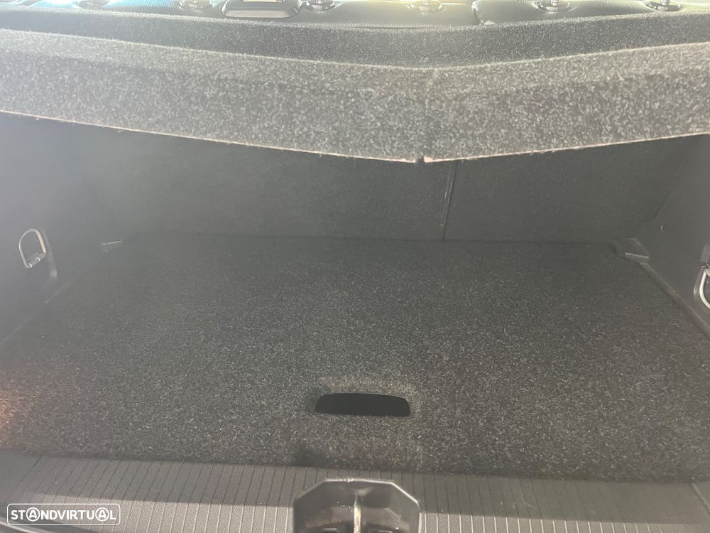 Opel Corsa 1.2 Cosmo - 31