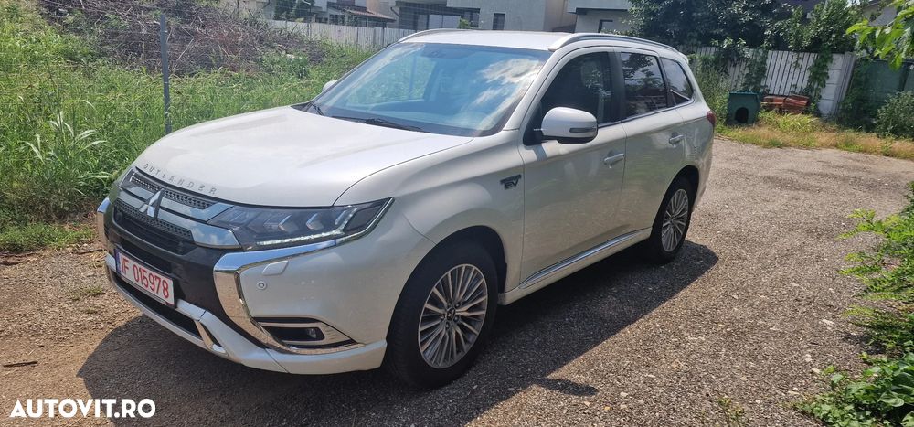 Mitsubishi Outlander PHEV 2.4 L 4X4 Instyle+ - 1