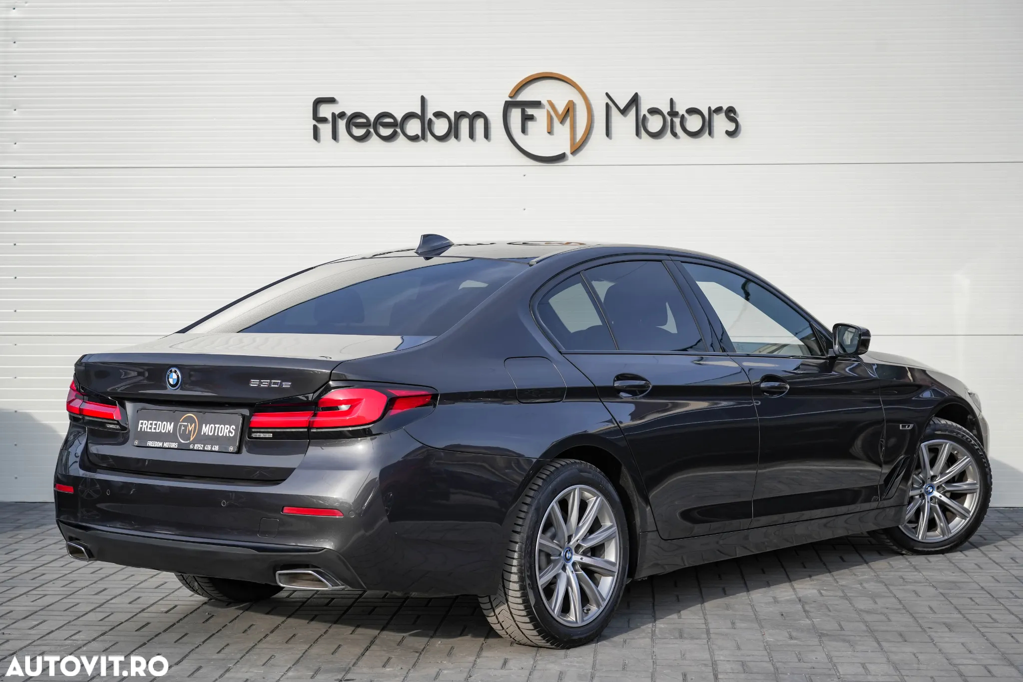 BMW Seria 5 530e iPerformance Aut. Luxury Line - 3