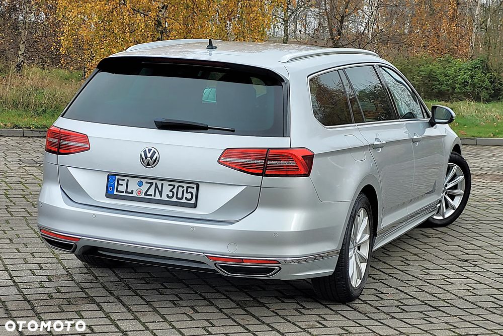 Volkswagen Passat 2.0 TDI (BlueMotion Technology) Highline - 3