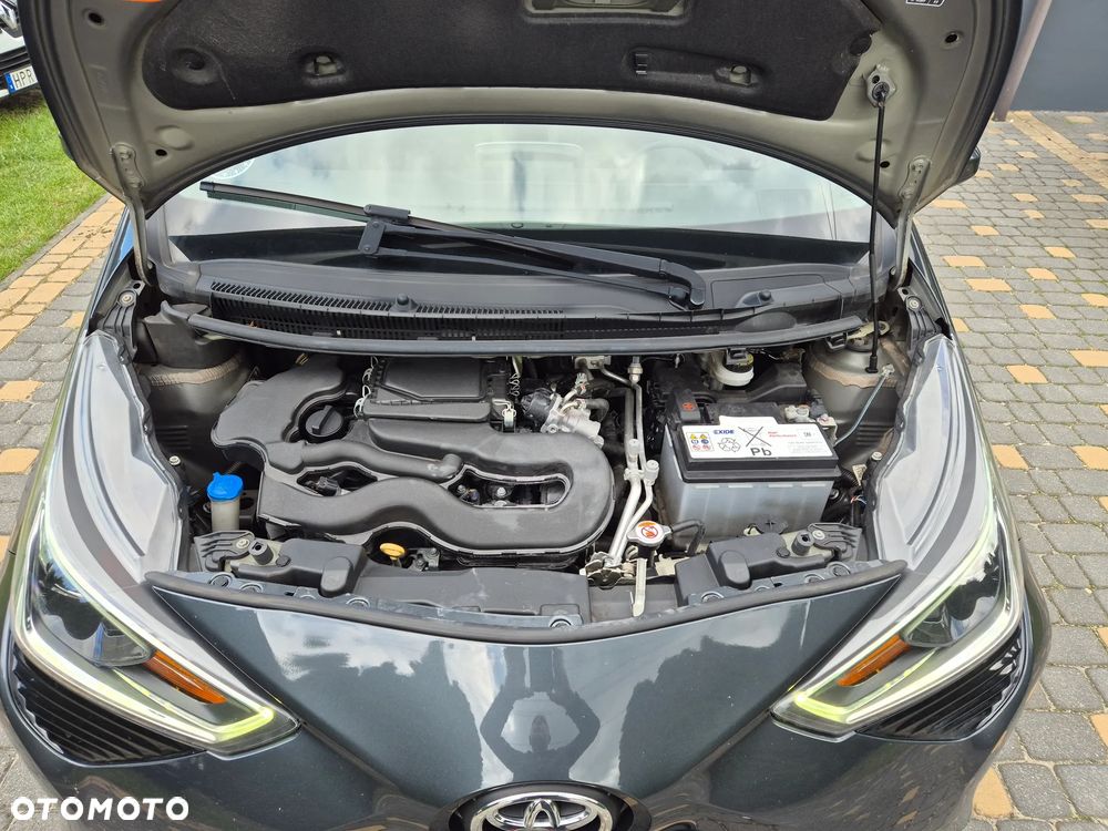 Toyota Aygo x - 12