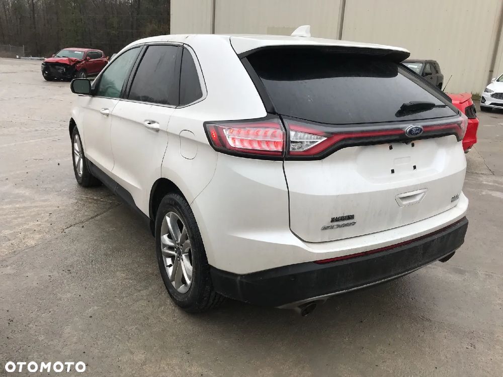 Ford Edge - 21