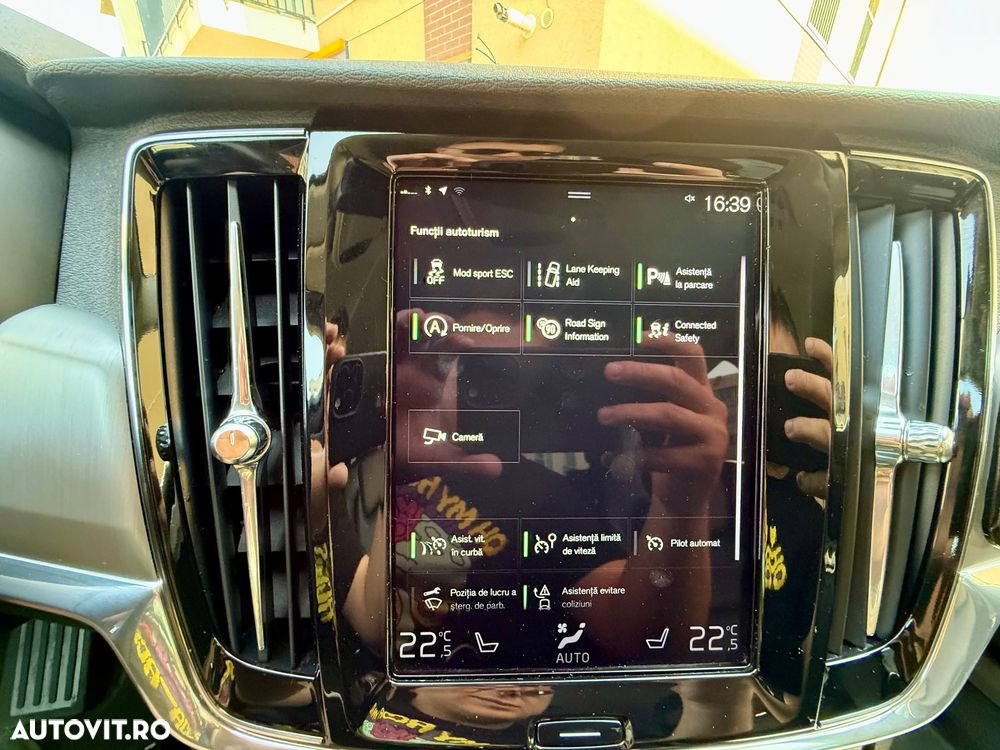 Volvo V90 D3 Geartronic Momentum Pro - 14