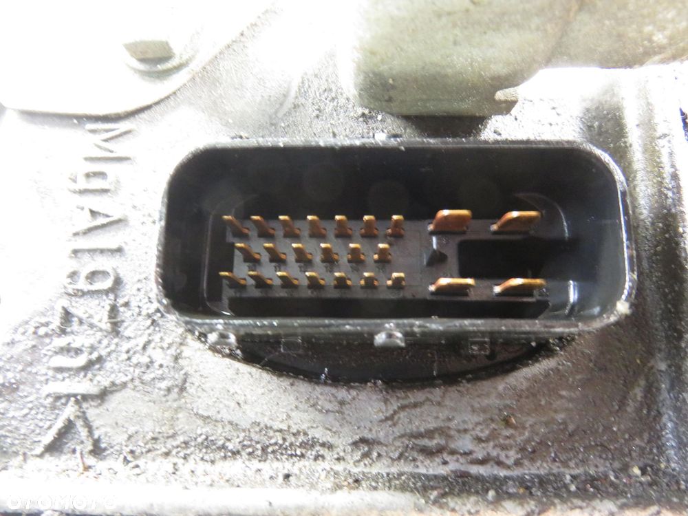 SKRZYNIA BIEGÓW AUTOMATYCZNA MULTITRONIC AUDI A6 C5 2.8 FNX 01J301383L - 2