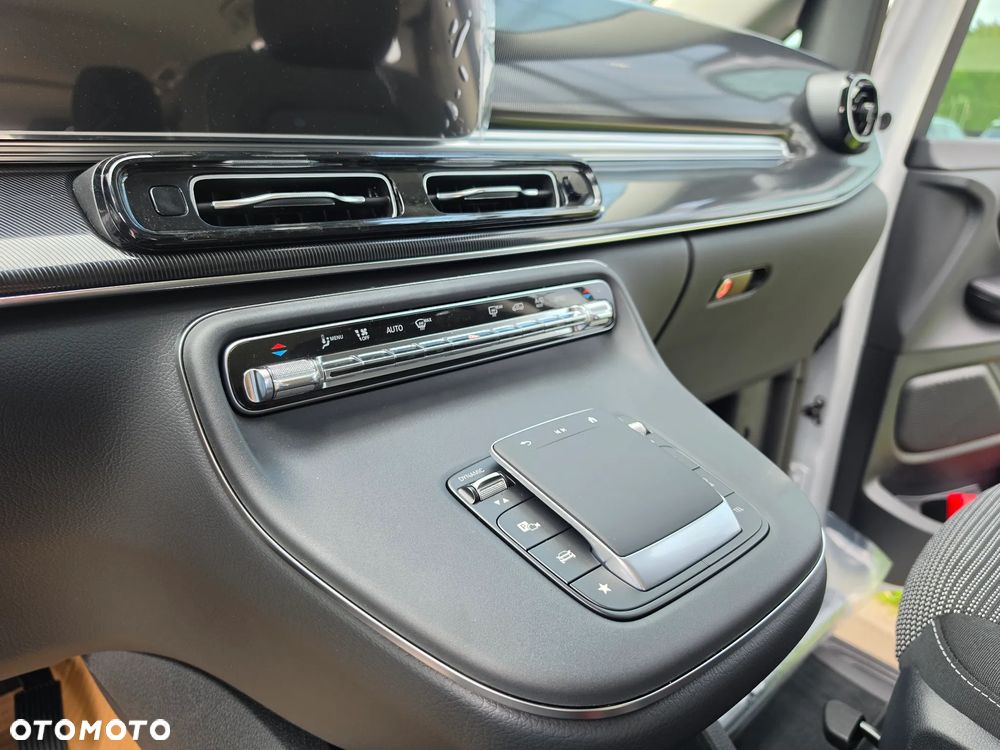 Mercedes-Benz Klasa V 220 d 9G-Tronic Style (d³ugi) - 25