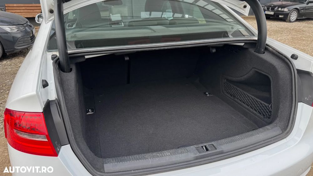 Audi A4 2.0 TDI DPF clean quattro S tronic S line Sportpaket - 23