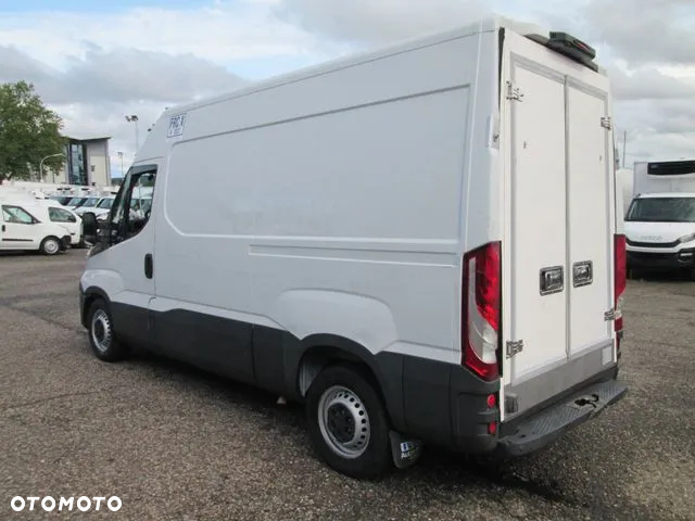 Iveco DAILY 35S12 - 5