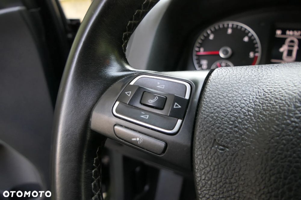 Volkswagen Golf Plus 1.6 TDI DPF Style - 29