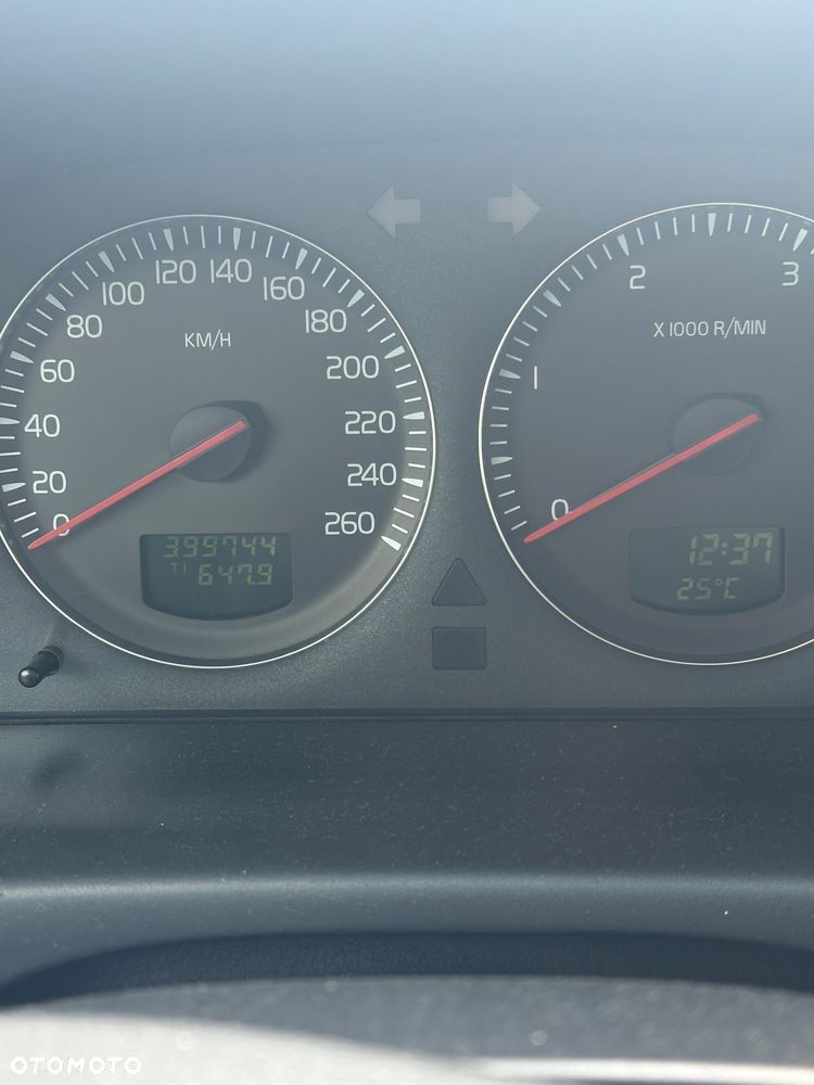 Volvo S60 2.4 D - 9
