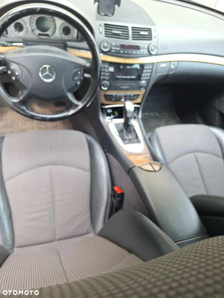Mercedes-Benz Klasa E 220 CDI T Avantgarde - 11