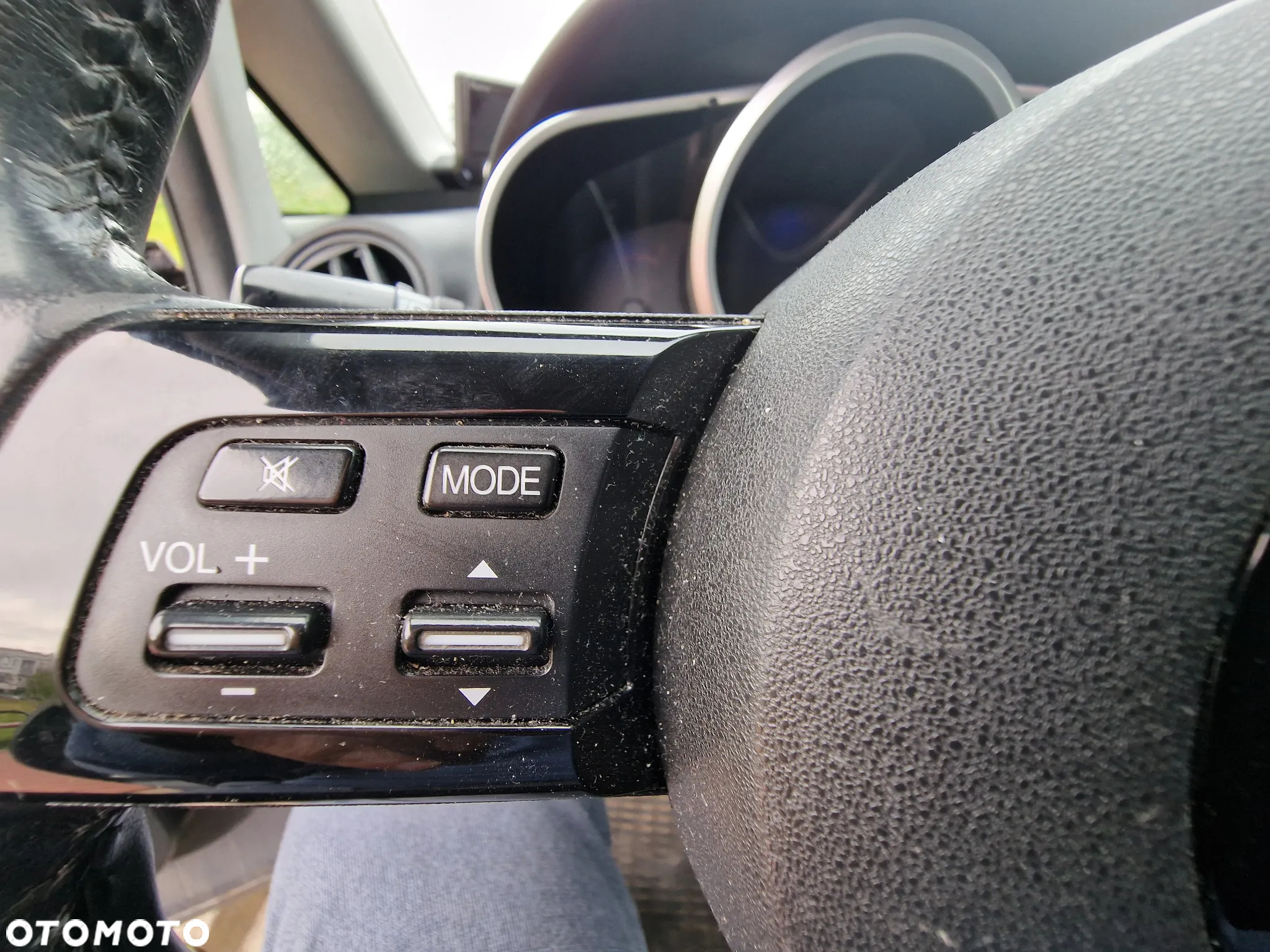 Mazda CX-7 2.3T Exclusive - 11