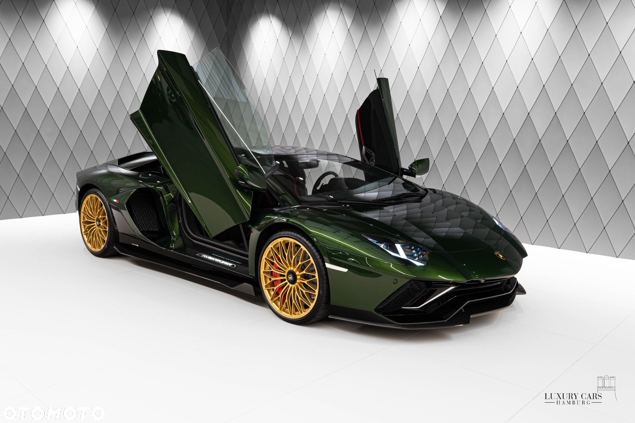 Lamborghini Aventador - 8