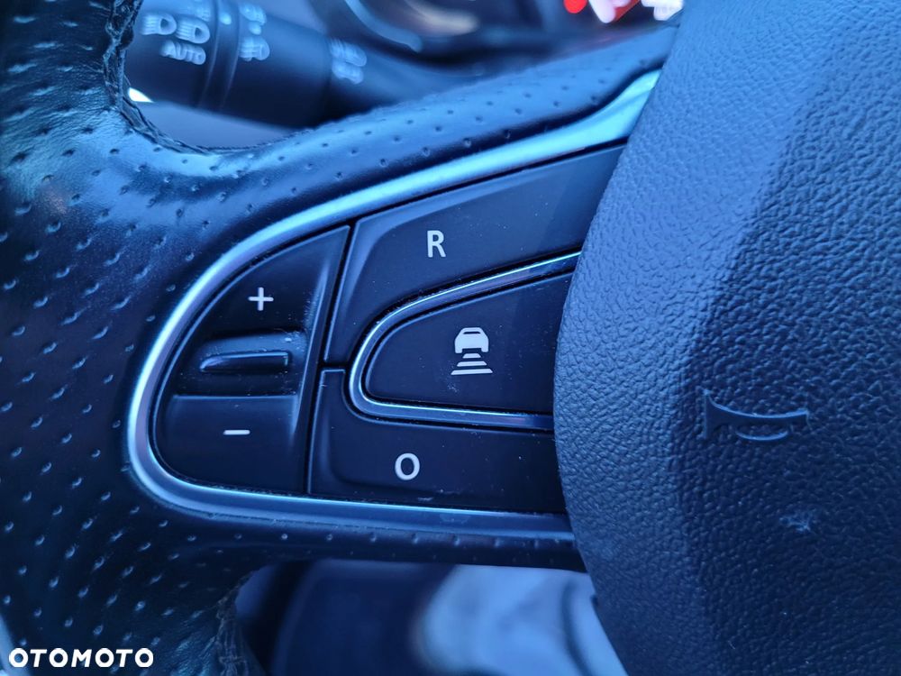 Renault Kadjar TCe 160 EDC GPF BLACK EDITION - 12