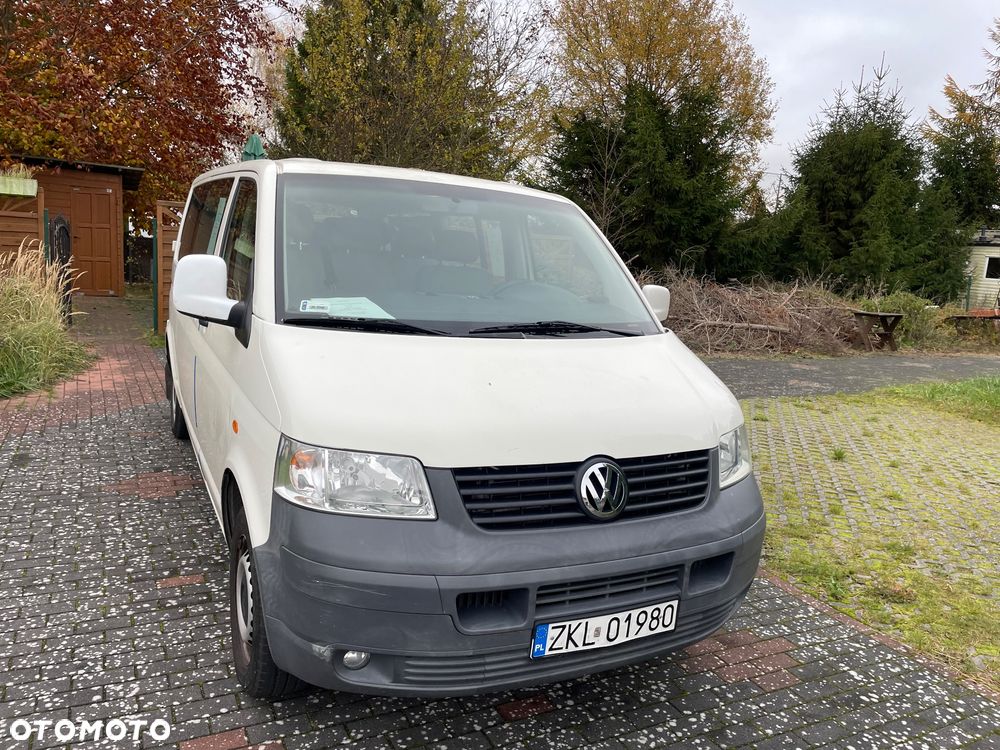 Volkswagen Transporter - 1