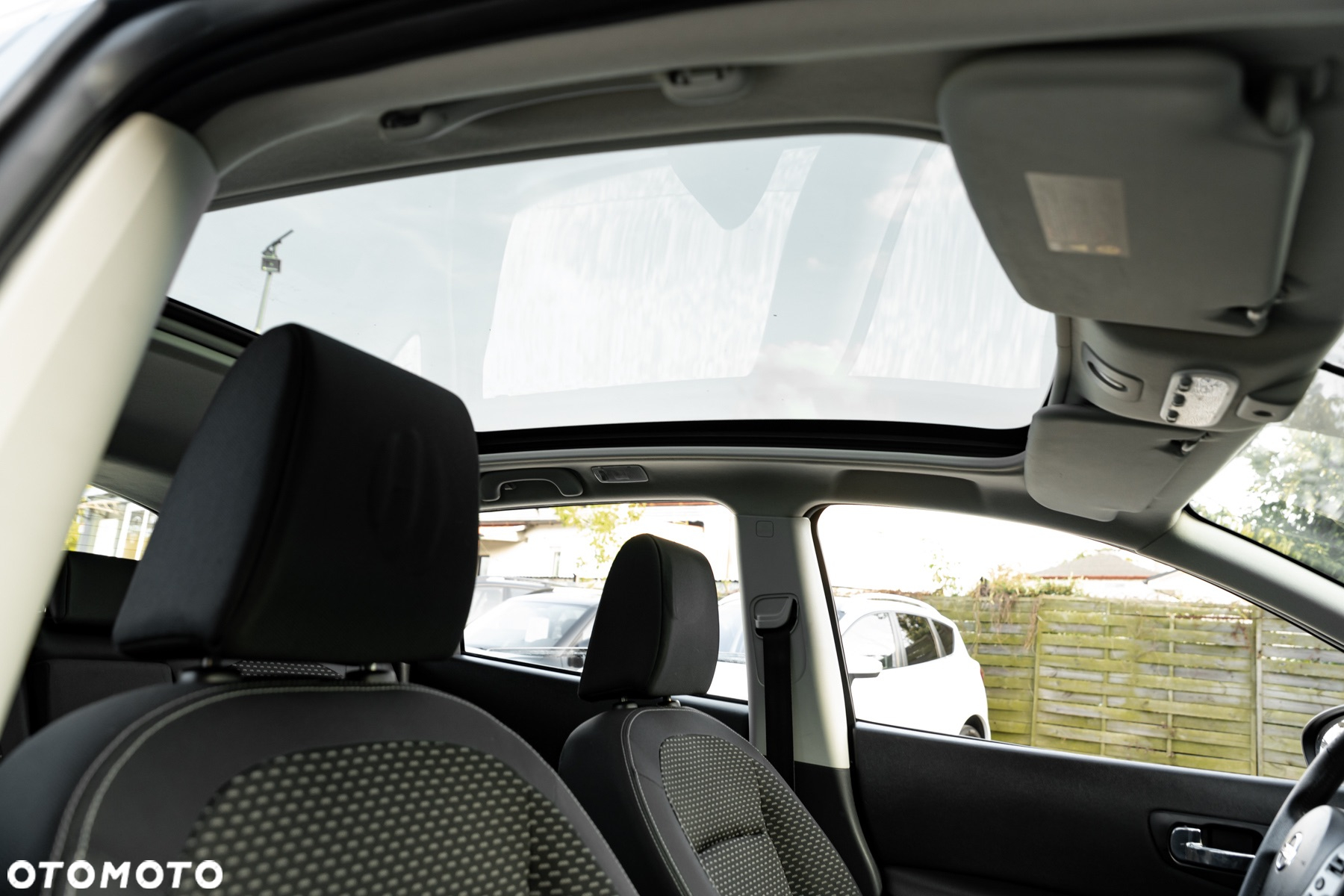 Nissan Qashqai 2.0 Lounge - 26