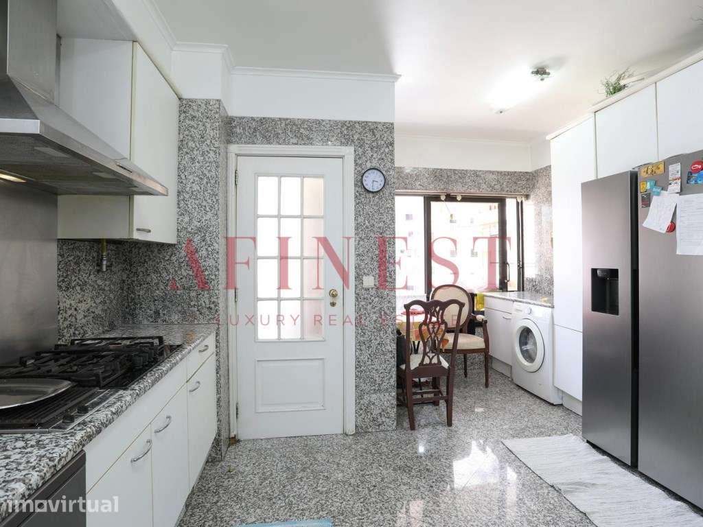 APARTAMENTO T4 NO GOLDEN PARK NAS LARANJEIRAS - Grande imagem: 4/44