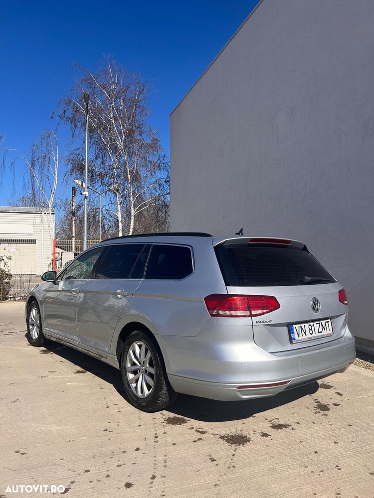 Volkswagen Passat 2.0 TDI DSG (BlueMotion Technology) Comfortline - 3