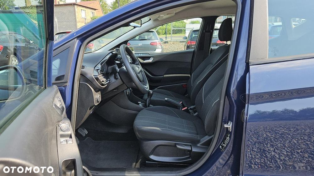 Ford Fiesta 1.1 Trend - 21
