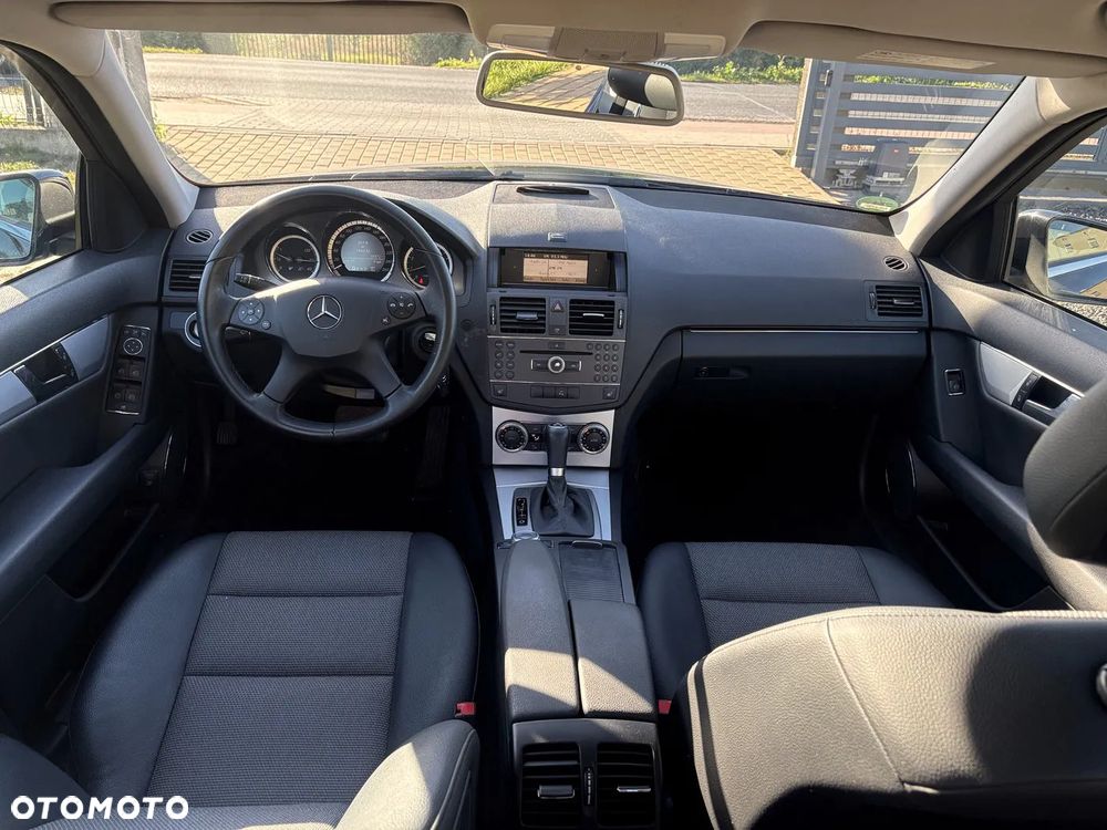 Mercedes-Benz Klasa C 180 CGI Automatik BlueEFFICIENCY Avantgarde - 10