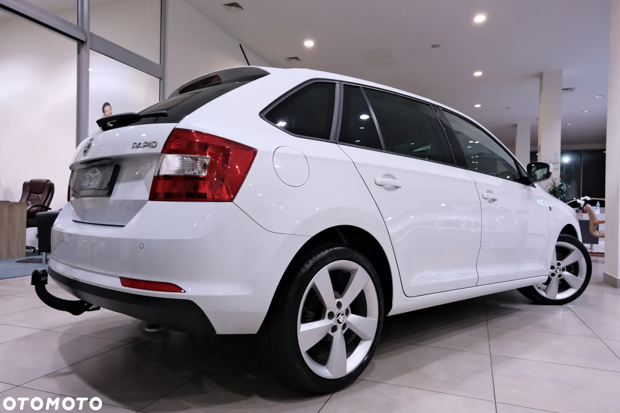 Skoda RAPID 1.2 TSI Active - 19