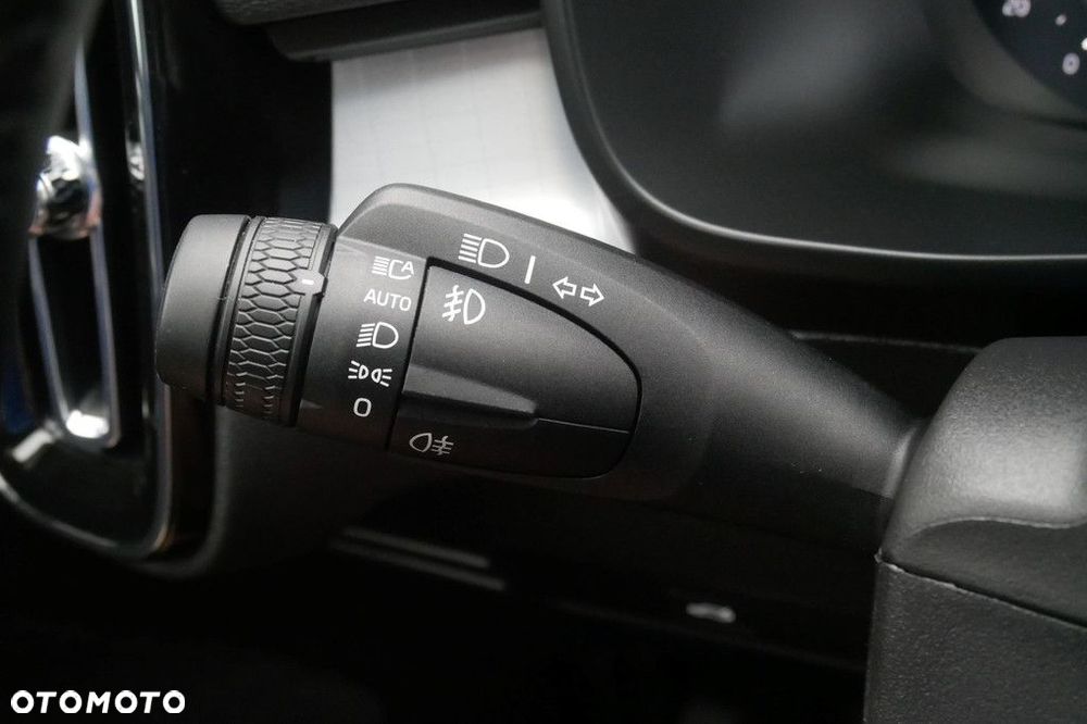 Volvo XC 40 - 29