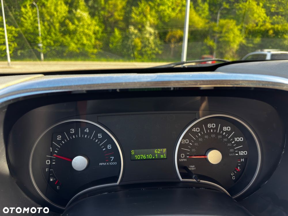 Ford Explorer 4.0 AWD - 12