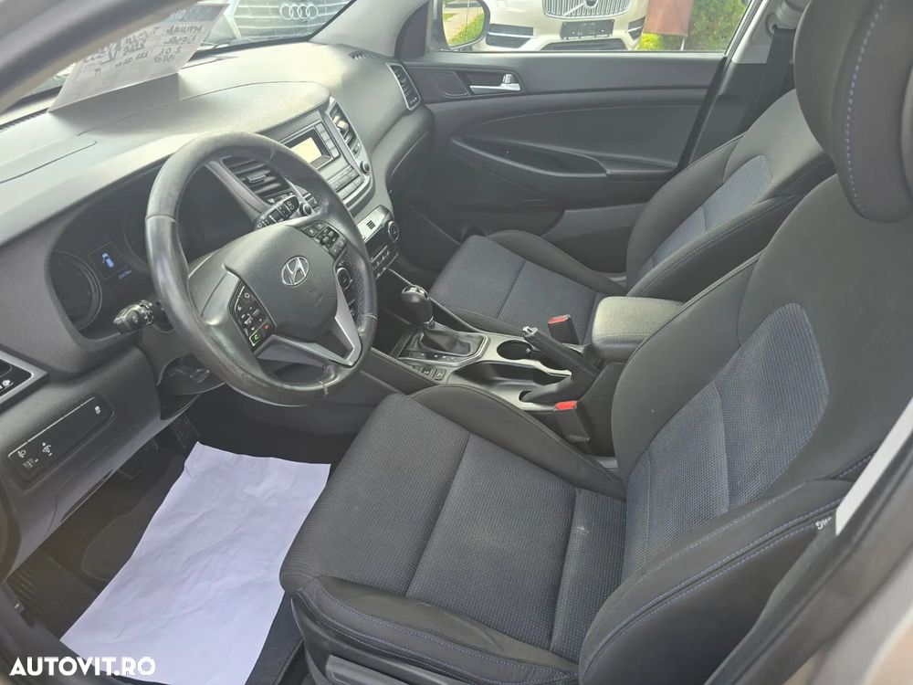 Hyundai Tucson 2.0 CRDI 4WD Automatik Advantage - 9