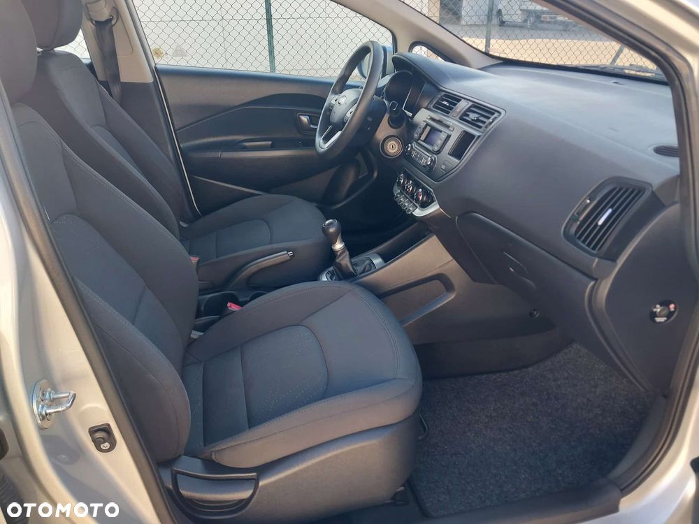 Kia Rio 1.2 M - 15