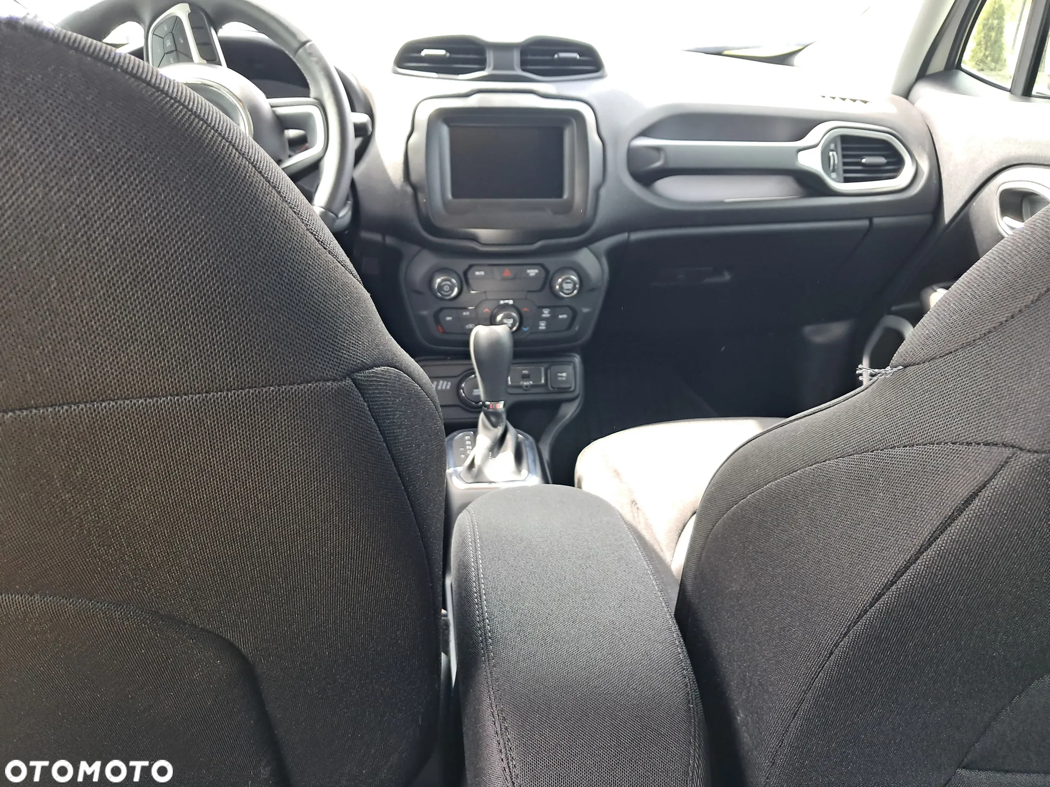 Jeep Renegade - 8