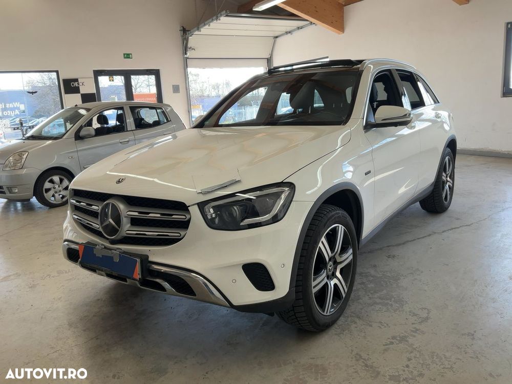Mercedes-Benz GLC 300 e 4Matic 9G-TRONIC - 1