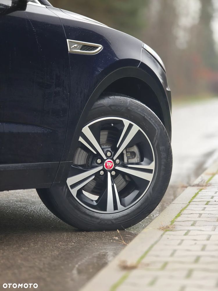 Jaguar E-Pace P200 AWD R-Dynamic - 38