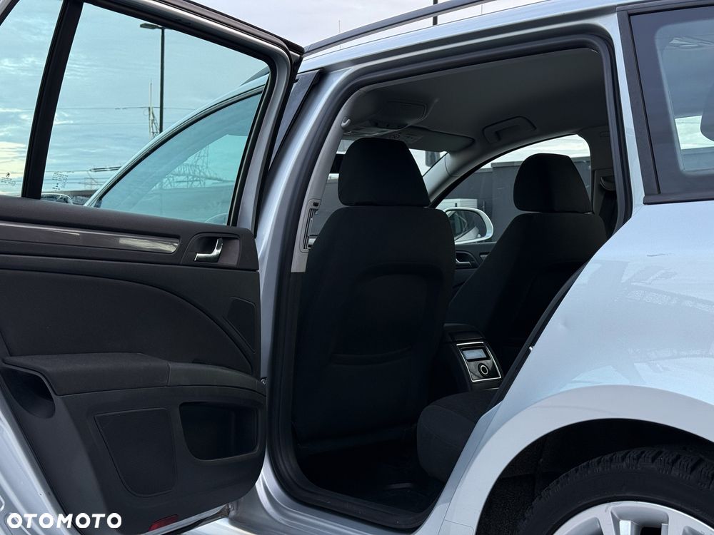 Skoda Superb 1.8 TSI Active DSG - 17