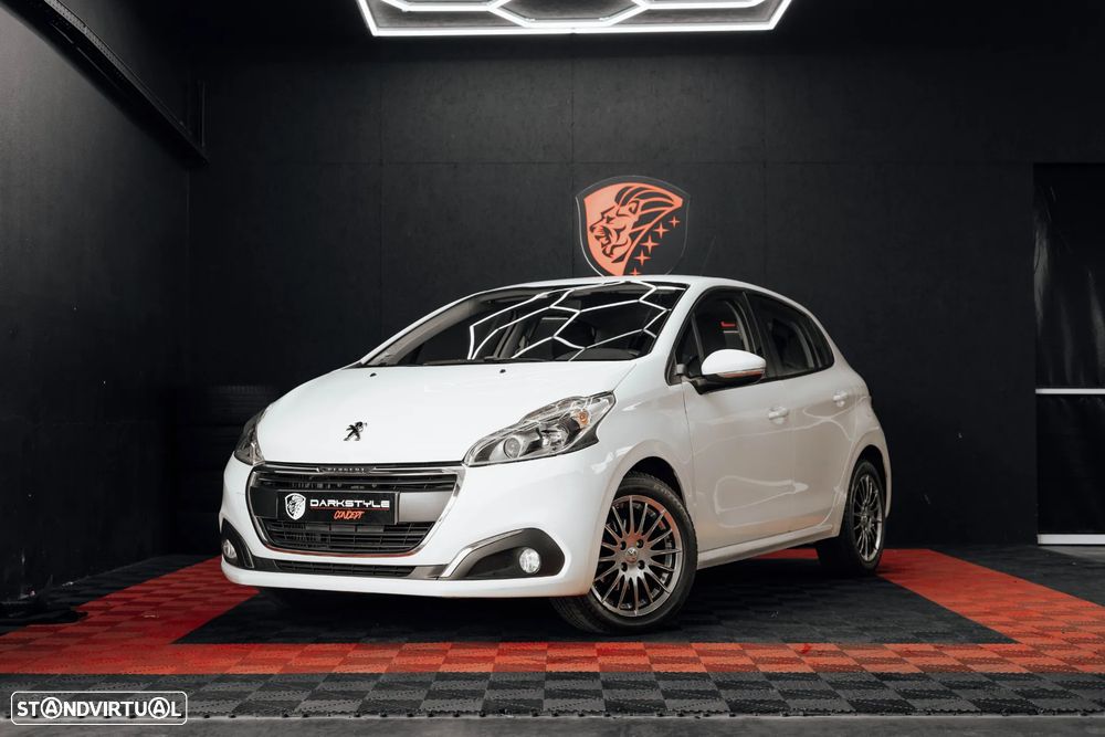 Peugeot 208 1.6 BlueHDi Style - 4