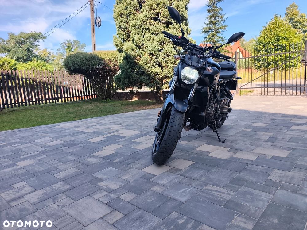 Yamaha MT - 17