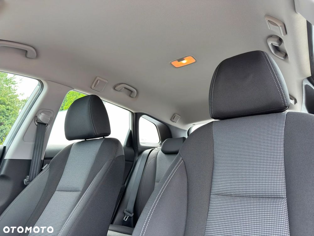 Hyundai i30 1.4 Classic + - 10