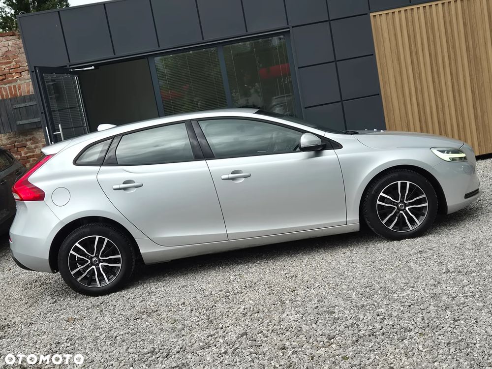 Volvo V40 D2 Drive-E SCR Dynamic Edition - 16
