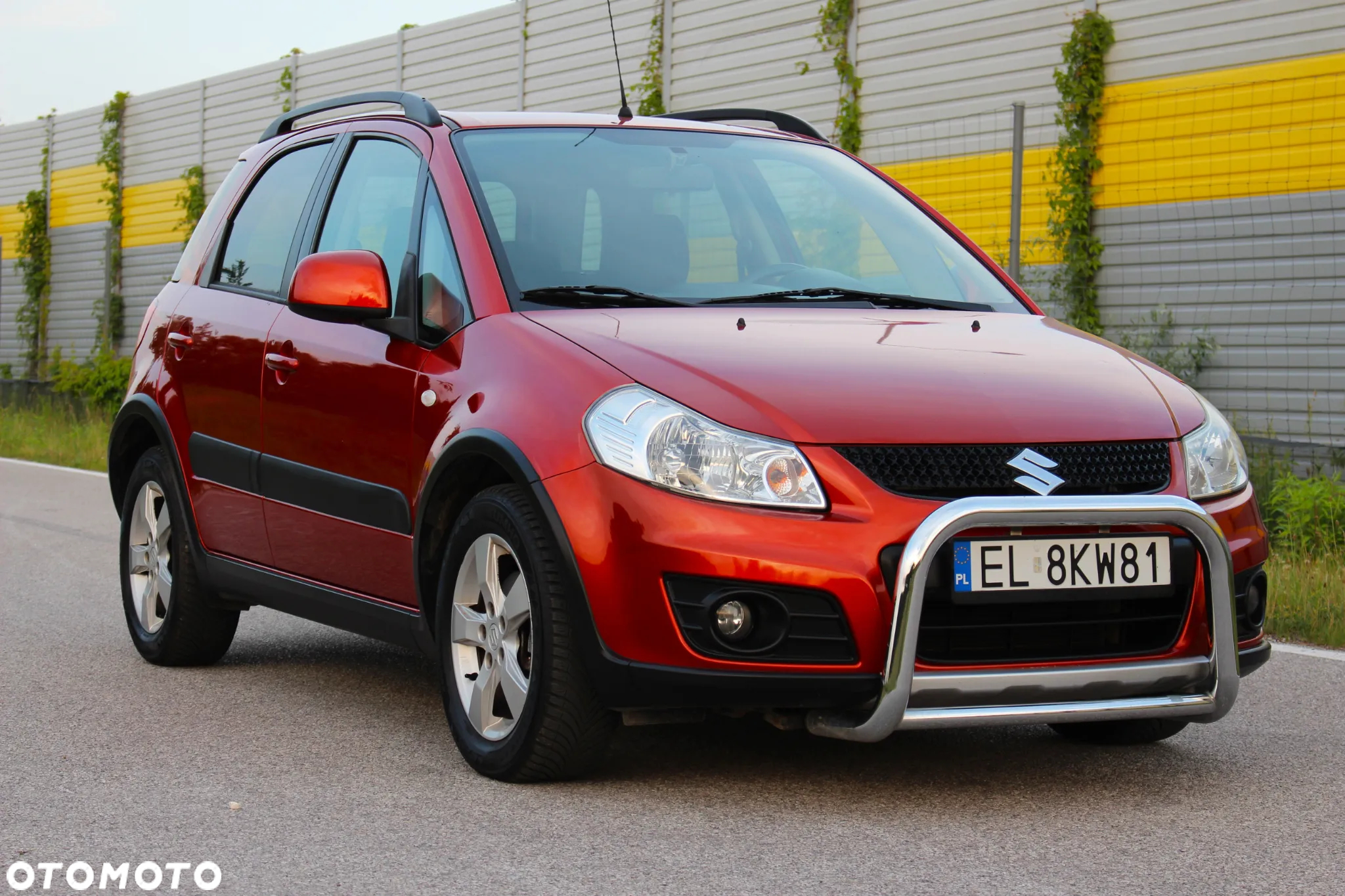 Suzuki SX4 1.6 Comfort Plus - 11