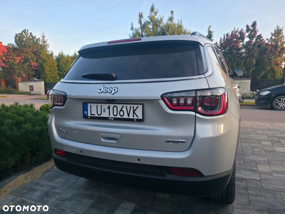 Jeep Compass - 25