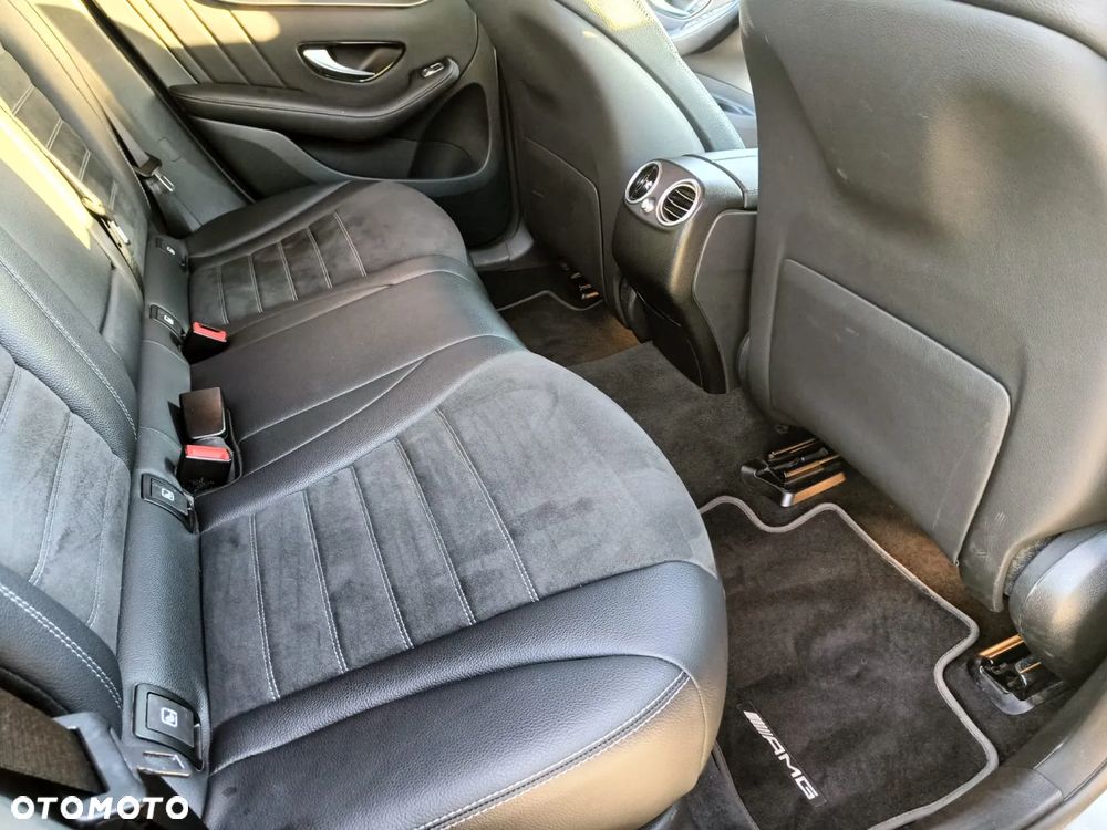 Mercedes-Benz GLC 220 d 4Matic 9G-TRONIC AMG Line - 13