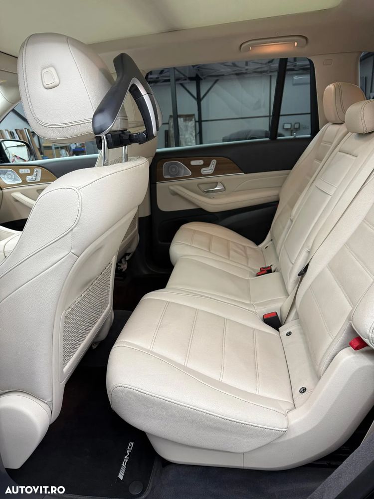 Mercedes-Benz GLS - 12