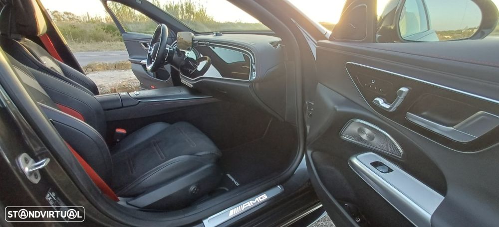 Mercedes-Benz E 53 AMG Hybrid 4Matic+ - 13