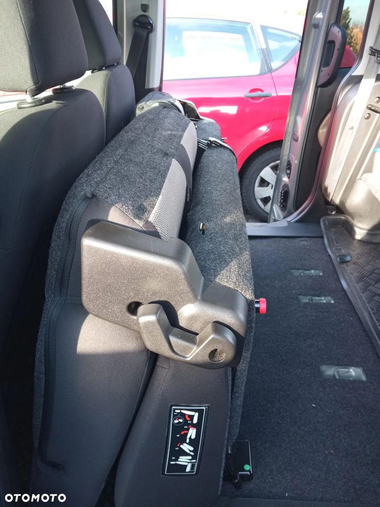 Opel Combo - 16