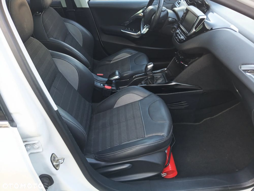 Peugeot 2008 PureTech 110 Stop&Start Business-Line - 17