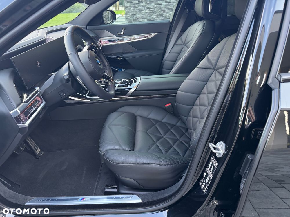 BMW Seria 7 740d xDrive mHEV sport - 16