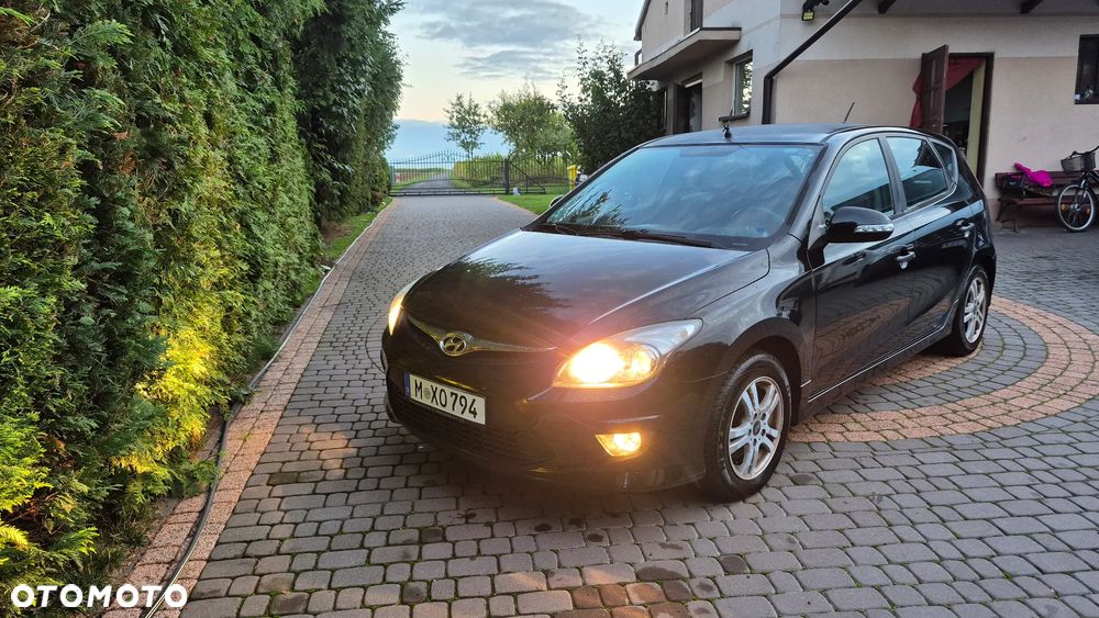 Hyundai i30 1.4 Comfort EU5 - 24
