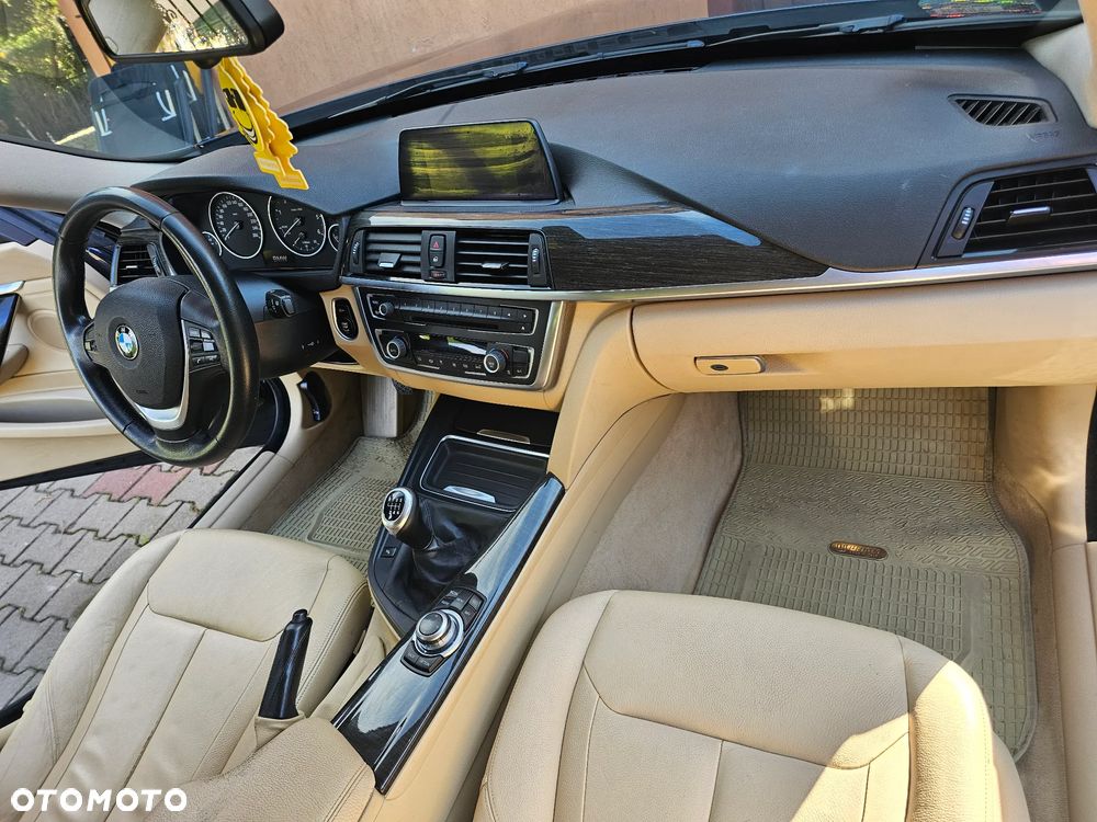 BMW 3GT 320d Luxury Line - 11