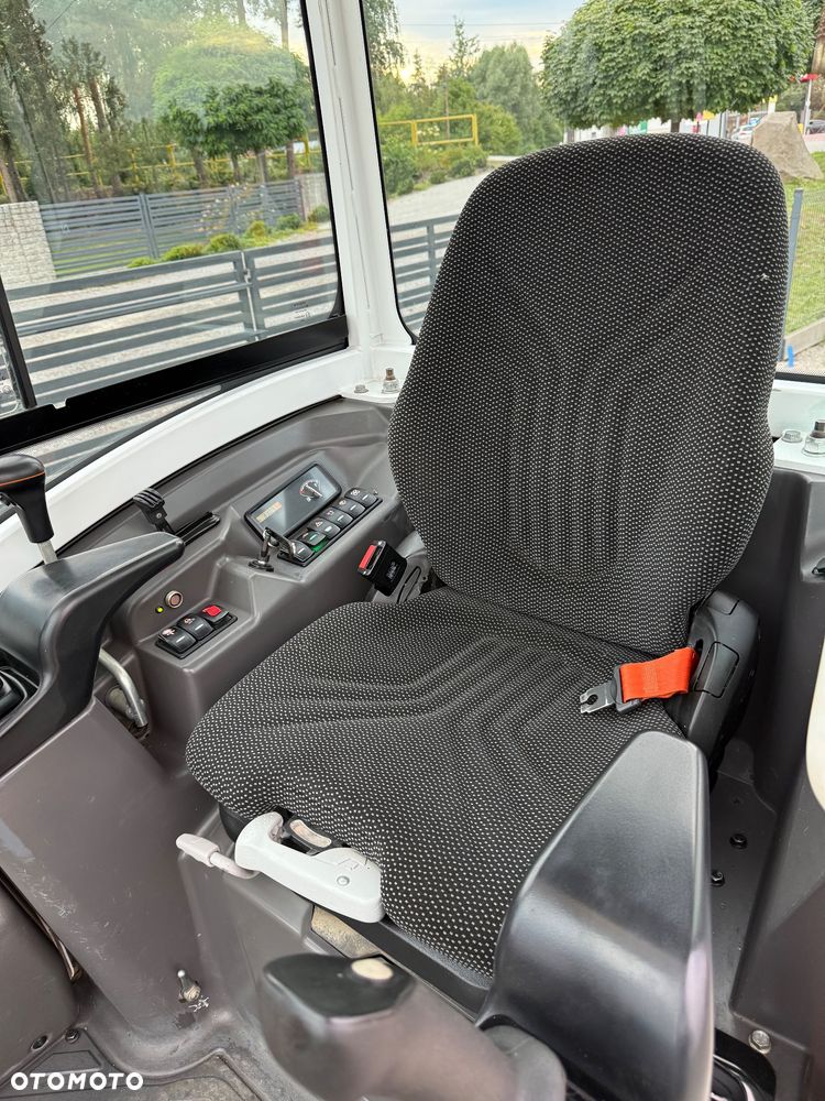 Volvo ECR25D - 9